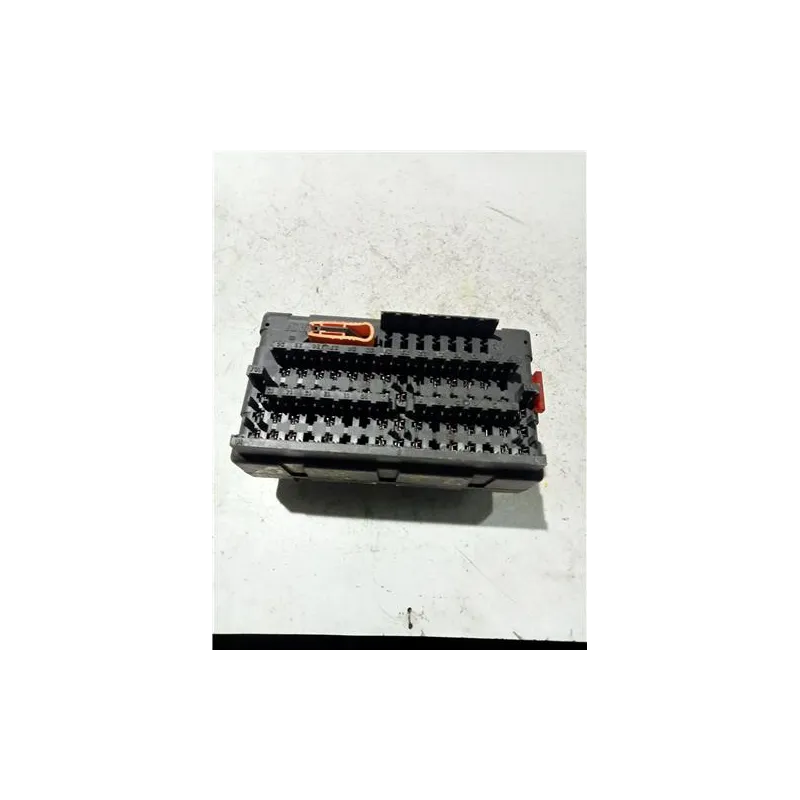 Recambio de caja fusibles/rele para citroën xsara berlina (1997) 1.9 td referencia OEM IAM 9568591180  