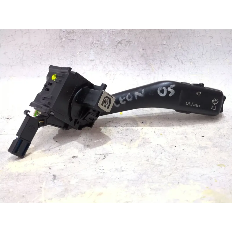 Recambio de mando limpiaparabrisas para seat leon (1p1) 1.9 tdi referencia OEM IAM 1K0953519A  