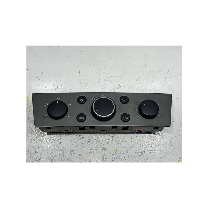 Recambio de mandos climatizador para opel vectra c berlina (2002) 2.2 dti 16v referencia OEM IAM 74670704  
