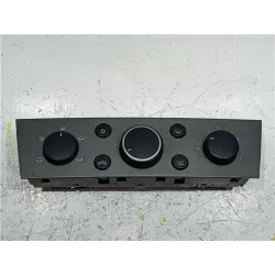 Recambio de mandos climatizador para opel vectra c berlina (2002) 2.2 dti 16v referencia OEM IAM 74670704  
