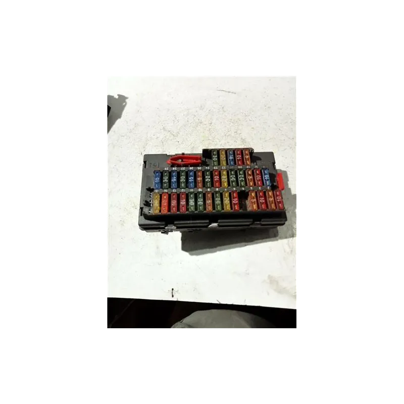 Recambio de caja fusibles/rele para citroën xsara berlina (1997) 1.9 td referencia OEM IAM 9566610180  