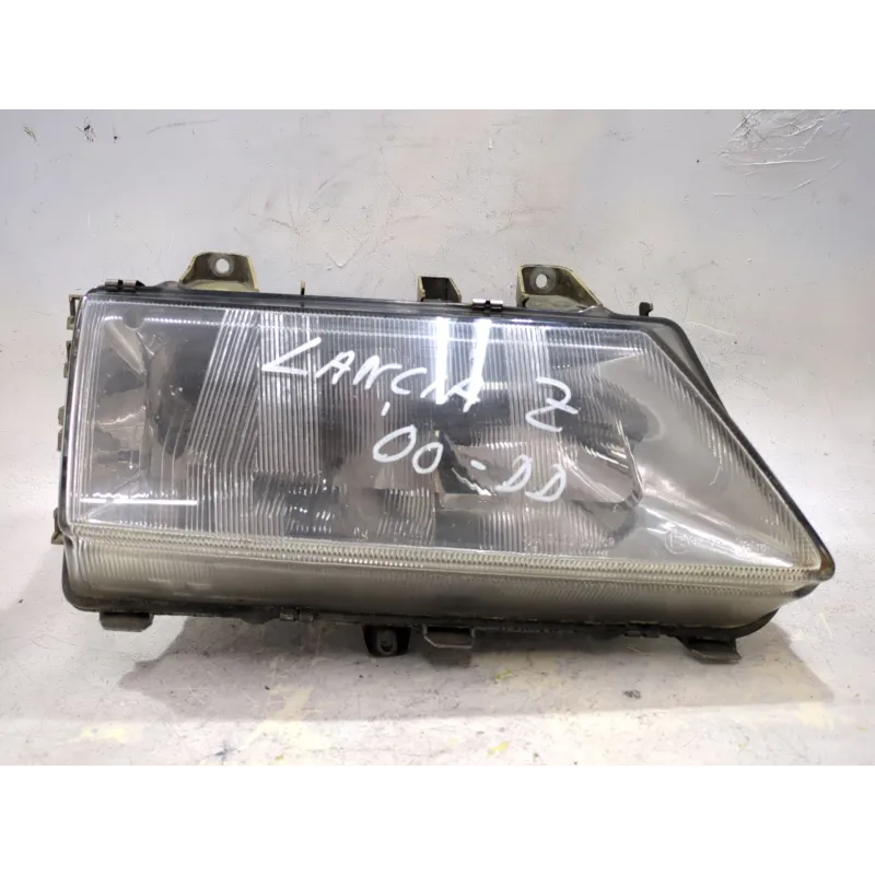 Recambio de faro delantero derecho para lancia zeta (1995) 2.1 td (220aj5) referencia OEM IAM 60979760  