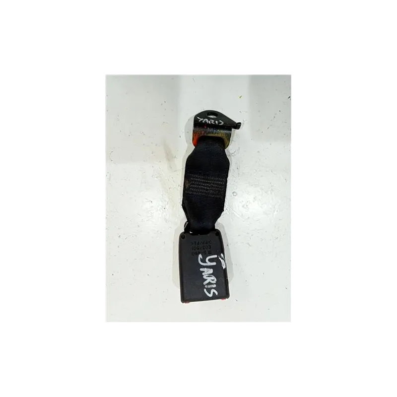 Recambio de anclaje cinturon delantero derecho para toyota yaris (ncp1/nlp1/scp1)(1999) 1.3 referencia OEM IAM E034501  