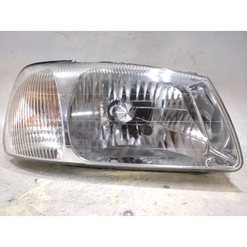 Recambio de faro delantero derecho para hyundai accent ii sedán (lc) 1.3 referencia OEM IAM 92102250  