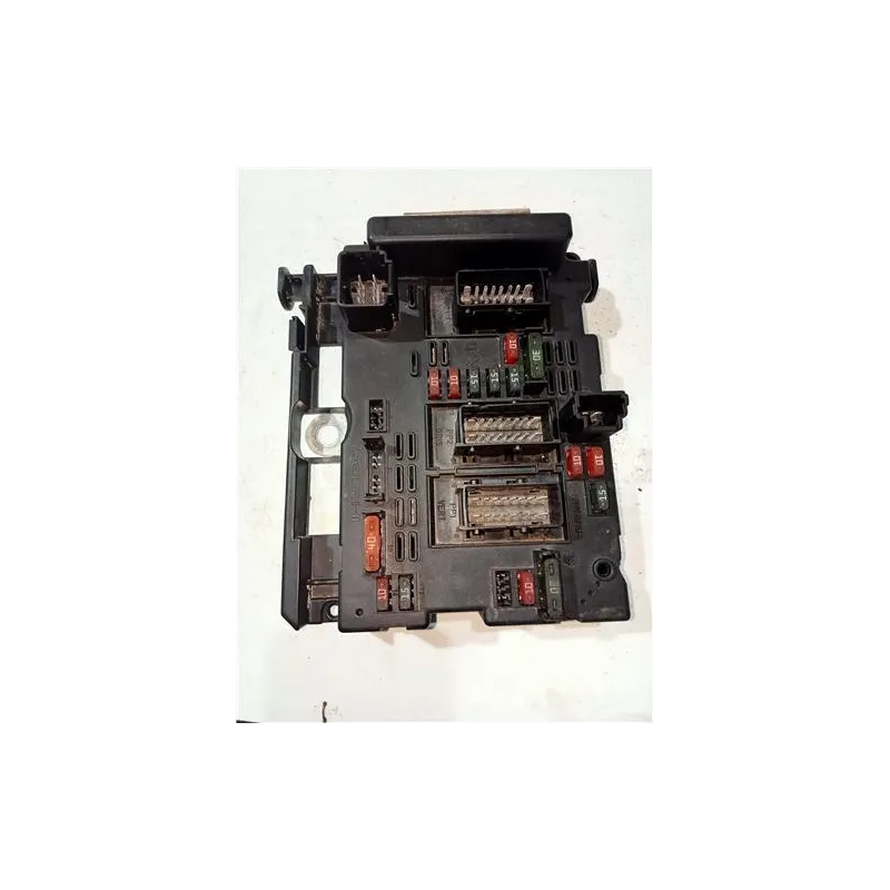 Recambio de caja reles para citroën xsara berlina (1997) 1.9 td referencia OEM IAM 9650664080  