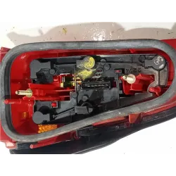 Recambio de piloto trasero izquierdo para peugeot 106 (s2)(04.1996) 1.1 i referencia OEM IAM 2274 G  