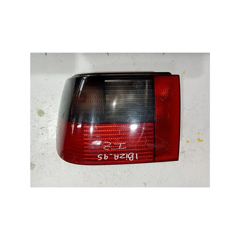 Recambio de piloto trasero izquierdo para seat ibiza (6k1)(1993) 1.4 i referencia OEM IAM 96223900  