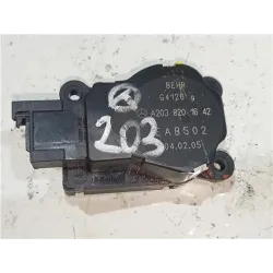 Recambio de motor apertura calefaccion para mercedes-benz clase c (bm 203) berlina 180 (203.035) cat referencia OEM IAM A2038201