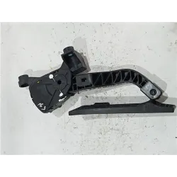 Recambio de potenciometro pedal gas para hyundai i40 1.7 d 115cv referencia OEM IAM ILX0065D3Z100  