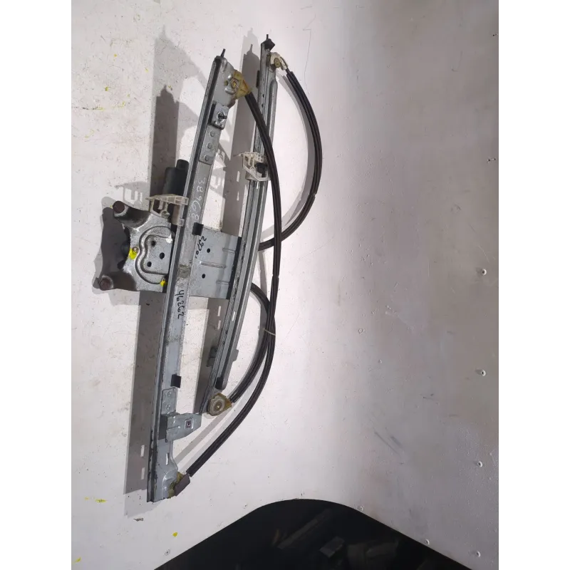 Recambio de mecanismo elevalunas delantero derecho para citroën xsara picasso (1999) 2.0 hdi referencia OEM IAM 0130821900  