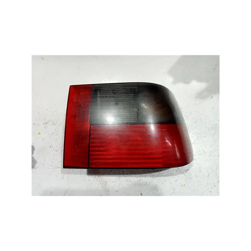 Recambio de piloto trasero derecho para seat ibiza (6k1)(1993) 1.4 i referencia OEM IAM A2810881  