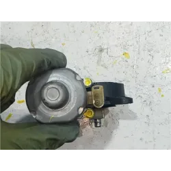 Recambio de motor elevalunas delantero derecho para ford fiesta (cbk)(2002) referencia OEM IAM 0130821939  