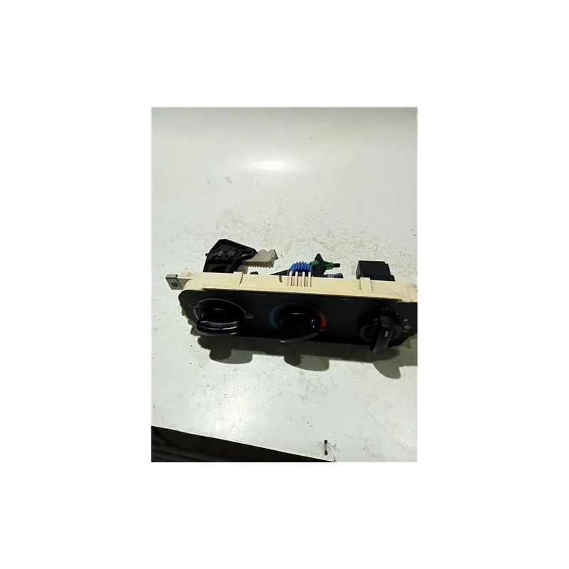 Recambio de mandos climatizador para ford fiesta (cbk)(2002) referencia OEM IAM   