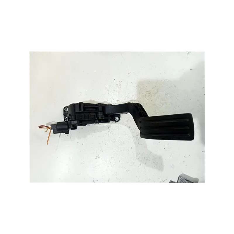 Recambio de potenciometro pedal gas para ford fiesta (cbk)(2002) referencia OEM IAM 2M619F836AA  