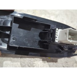 Recambio de mando elevalunas delantero derecho para peugeot 208 i (ca_, cc_) 1.2 vti 82 referencia OEM IAM E31435  