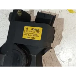 Recambio de potenciometro pedal gas para iveco daily furgón (2006) referencia OEM IAM 504061734  