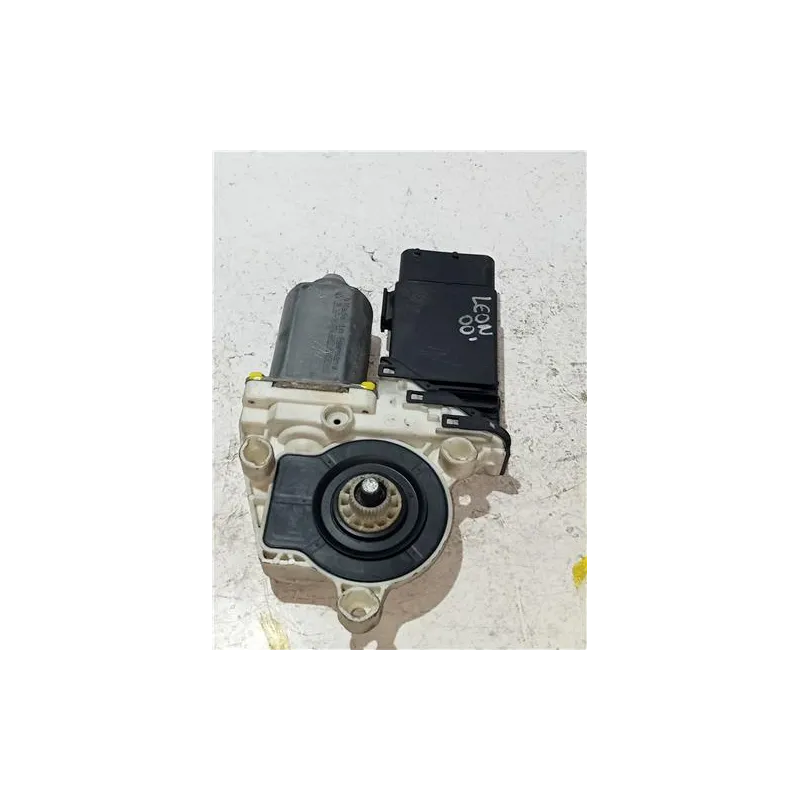Recambio de motor elevalunas delantero derecho para seat leon (1m1)(11.1999) tdi referencia OEM IAM 101434203 05076420  