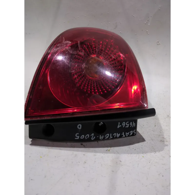 Recambio de piloto trasero derecho para seat altea (5p1) 1.6 referencia OEM IAM 5P0945095  