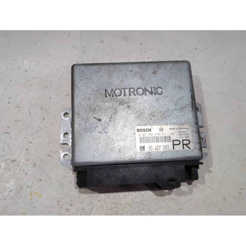 Recambio de centralita inyeccion para opel omega b (1994) 2.5 v6 referencia OEM IAM 0261203270  