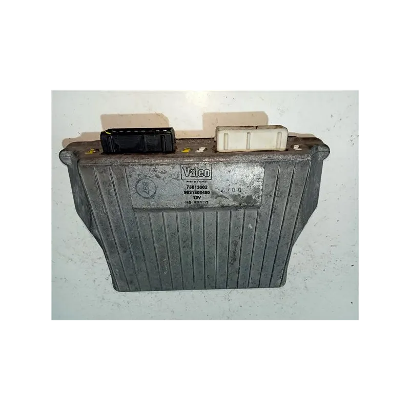 Recambio de centralita inyeccion para kia sephia ii (1996) referencia OEM IAM 73813002  