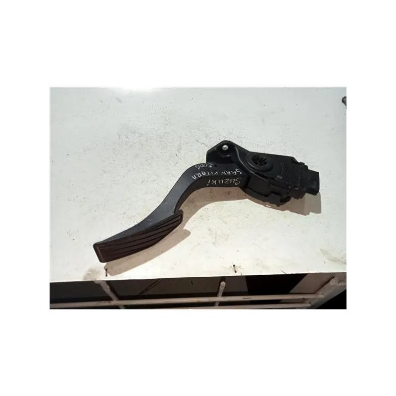 Recambio de potenciometro pedal gas para suzuki grand vitara (jb/jt)(2005) 1.9 ddis referencia OEM IAM 590065J01  