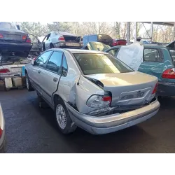 volvo s40 berlina (1995) del año 1998