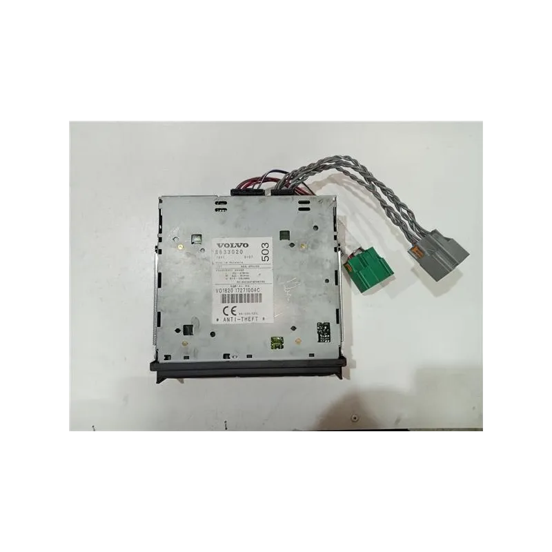 Recambio de radio cd para volvo v40 familiar (1995) 2.0 referencia OEM IAM 8633020  
