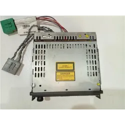 Recambio de radio cd para volvo v40 familiar (1995) 2.0 referencia OEM IAM 8633020  