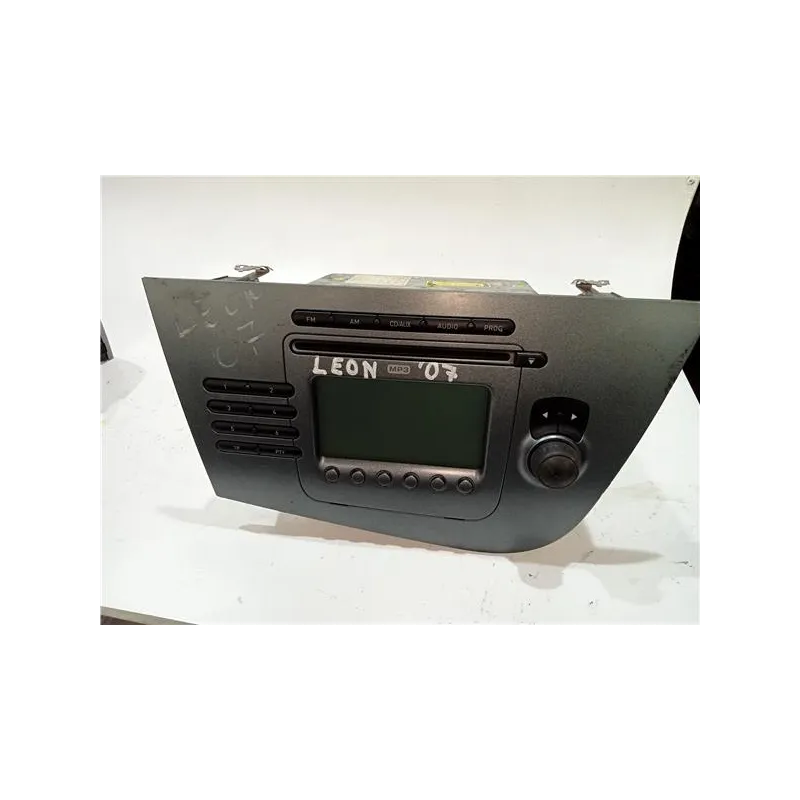 Recambio de radio cd para seat leon (1p1)(05.2005) tdi 16v referencia OEM IAM 1P1035186BN87 7646546366  