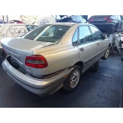 volvo s40 berlina (1995) del año 1998