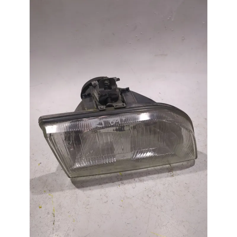 Recambio de faro delantero derecho para ford fiesta ii (fbd) 1.1 referencia OEM IAM UPM60GF13  
