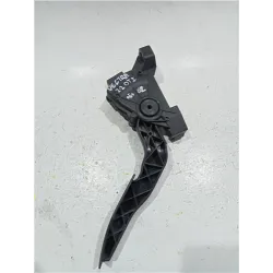 Recambio de potenciometro pedal gas para opel vectra c berlina (2002) 2.2 dti 16v referencia OEM IAM GM9186724CE  