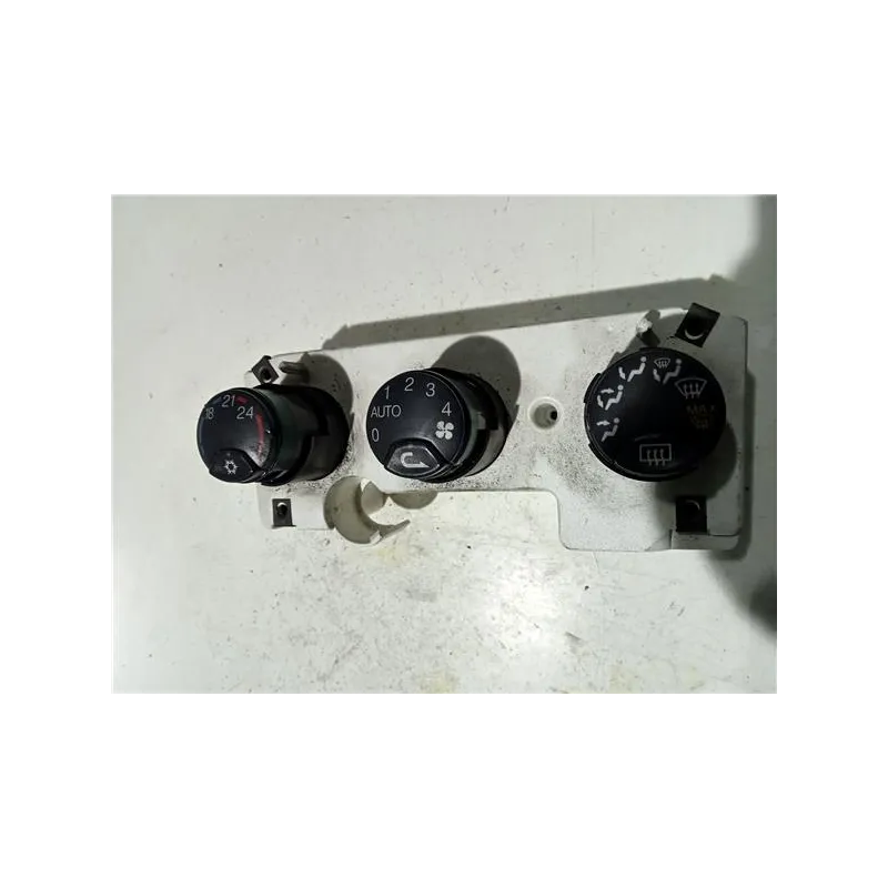 Recambio de mandos climatizador para alfa romeo 156 (2003) referencia OEM IAM 16238079  