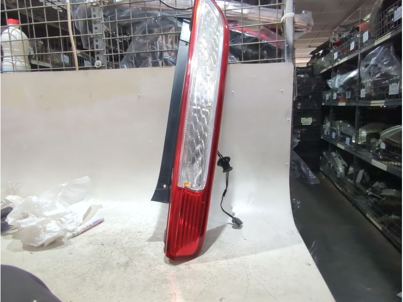 Recambio de piloto trasero izquierdo para ford focus ii (da_, hcp, dp) 1.6 tdci referencia OEM IAM 8M5113405AD  