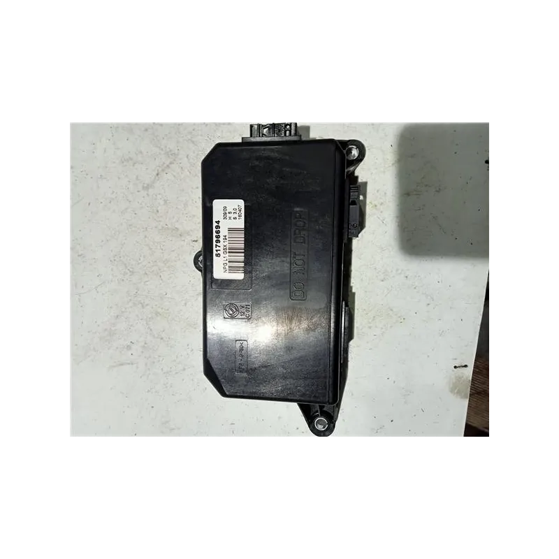 Recambio de centralita cierre para fiat croma (194)(2005) 1.9 d multijet referencia OEM IAM 51796694  