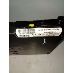 Recambio de caja fusibles/rele para renault scenic ii (jm)(2003) 1.9 dci (jm12, jm0g) referencia OEM IAM 8200525386  