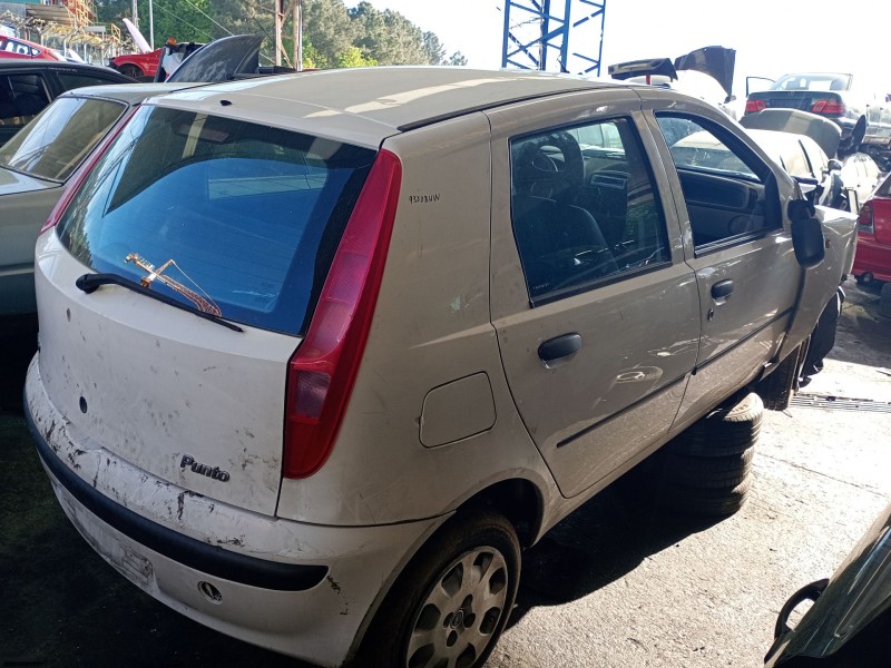 fiat punto (188_) del año 2001