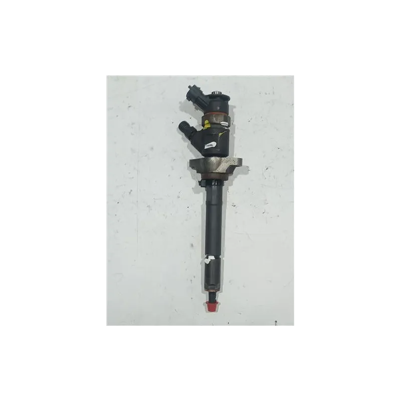 Recambio de inyector para peugeot 407 hdi 135 referencia OEM IAM 0445110297  