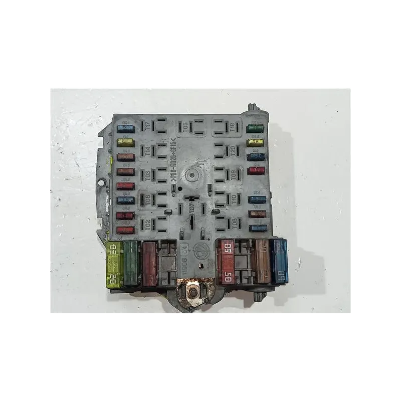 Recambio de caja fusibles/rele para fiat stilo (192)(2001) 1.9 jtd (192_xe1a) referencia OEM IAM 46846109  