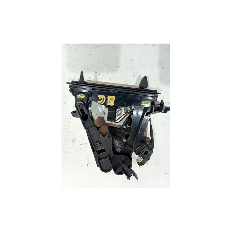Recambio de mandos climatizador para ford sierra berlina (1987) 2.0 i referencia OEM IAM 85BG18K309  