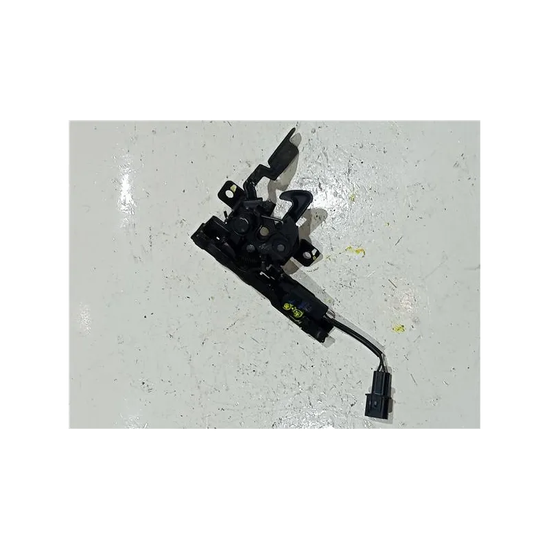 Recambio de cerradura capo para hyundai i10 (ia)(2013) referencia OEM IAM 81130B9010  
