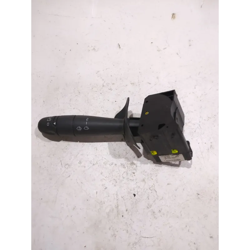 Recambio de mando limpia para dacia sandero 1.5 dci referencia OEM IAM 8200792586  