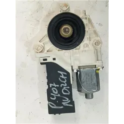 Recambio de motor elevalunas delantero derecho para peugeot 407 hdi 135 referencia OEM IAM 1137328127  