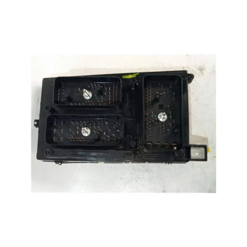 Recambio de caja fusibles/rele para opel astra h berlina (2004) 1.6 referencia OEM IAM 13242781JT  