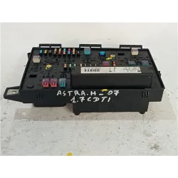 Recambio de caja fusibles/rele para opel astra h berlina (2004) 1.6 referencia OEM IAM 13242781JT  
