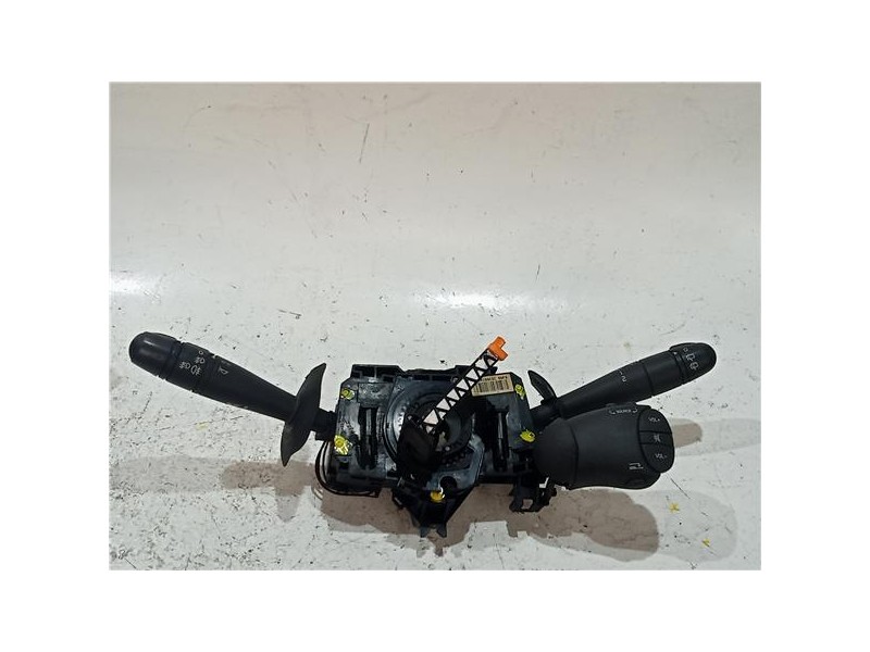 Recambio de mando multifuncion para renault clio ii fase i (b/cb0)(1998) 1.9 d (b/cb0e) referencia OEM IAM 7700419913C  