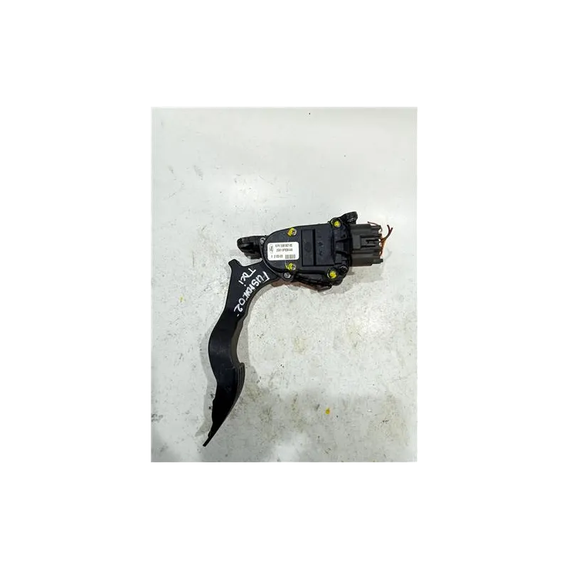 Recambio de potenciometro pedal gas para ford fiesta (cbk)(2002) referencia OEM IAM 6PV00856700  