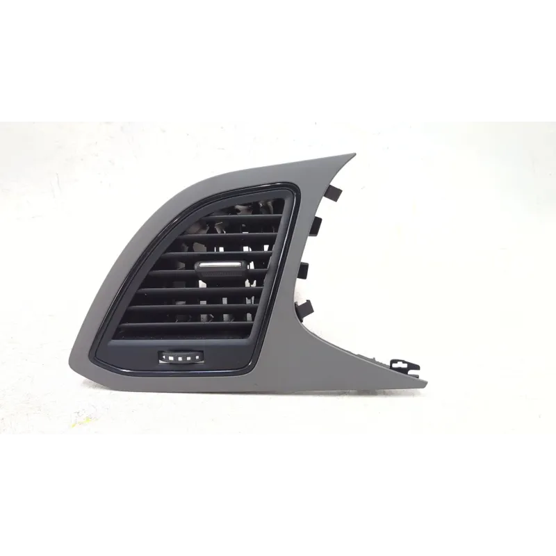 Recambio de aireador izquierdo para seat leon st (5f8) 1.6 tdi 4drive referencia OEM IAM 5F1820901D  