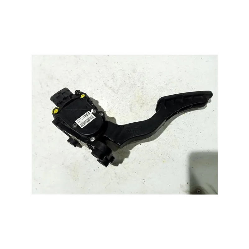 Recambio de potenciometro pedal gas para kia cerato (ld)(2004) 2.0 crdi referencia OEM IAM 82700-XXXXX  