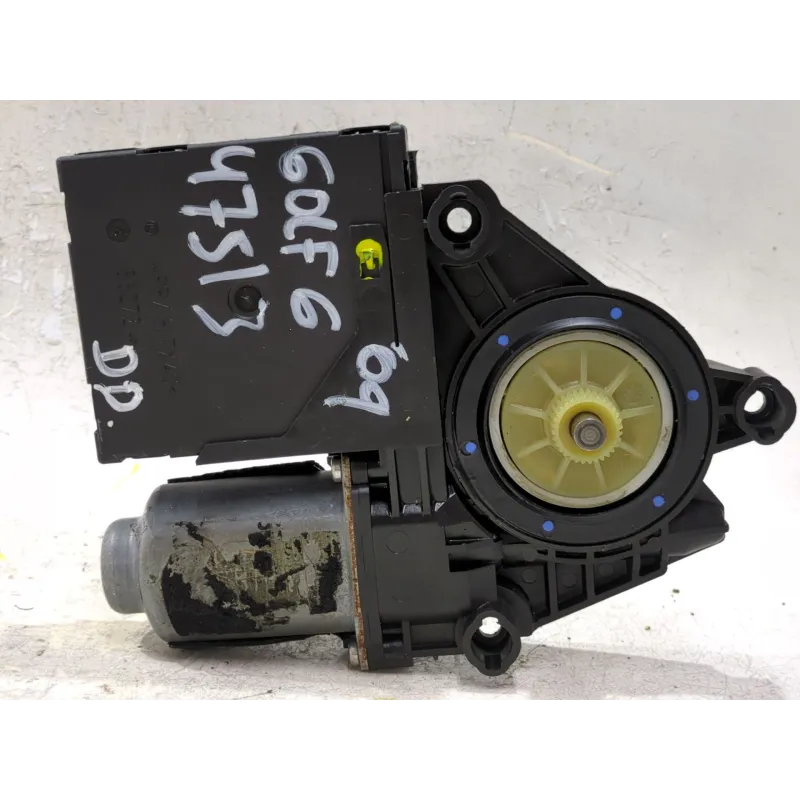 Recambio de motor elevalunas delantero derecho para volkswagen golf vi (5k1) 2.0 gti referencia OEM IAM 63272  